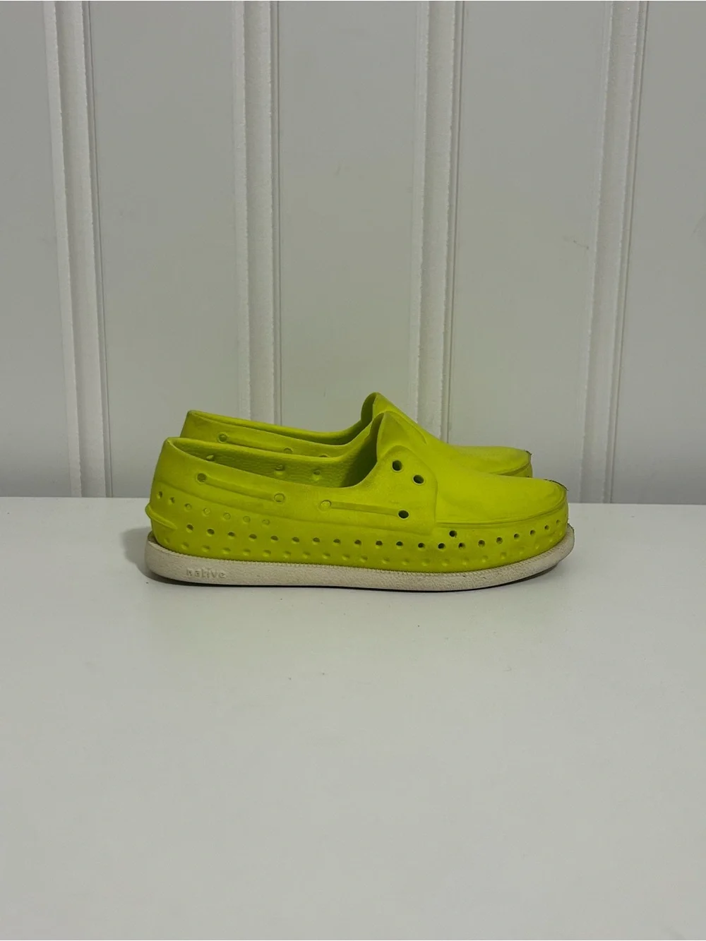 Native Howard Kids Slip-On Casual Shoes in Bright Yellow-Green